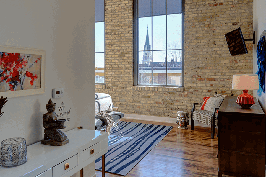 SINGLE KING ROOMS