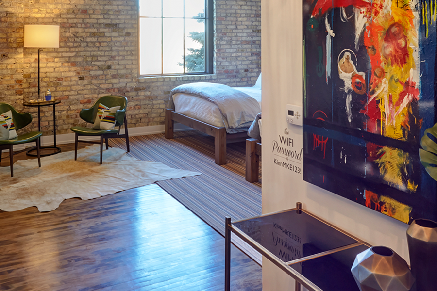 DOUBLE QUEEN ROOMS